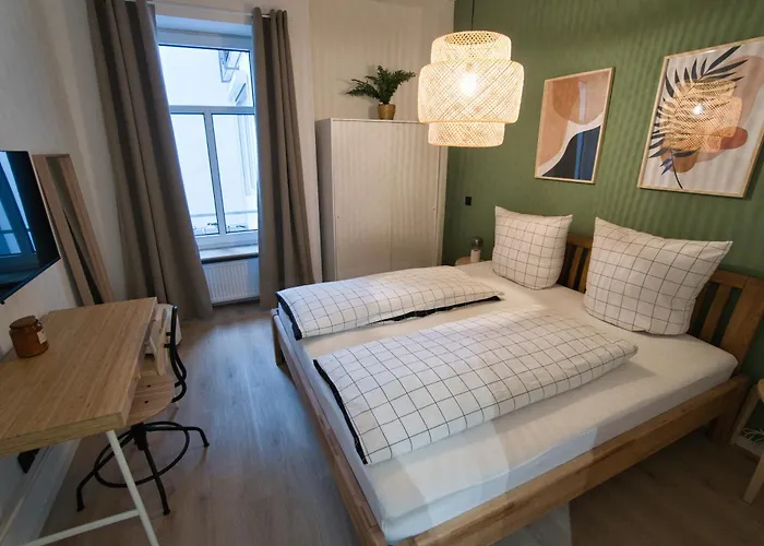 Goethe-suites: Premium 4 Person Centre Apartman *